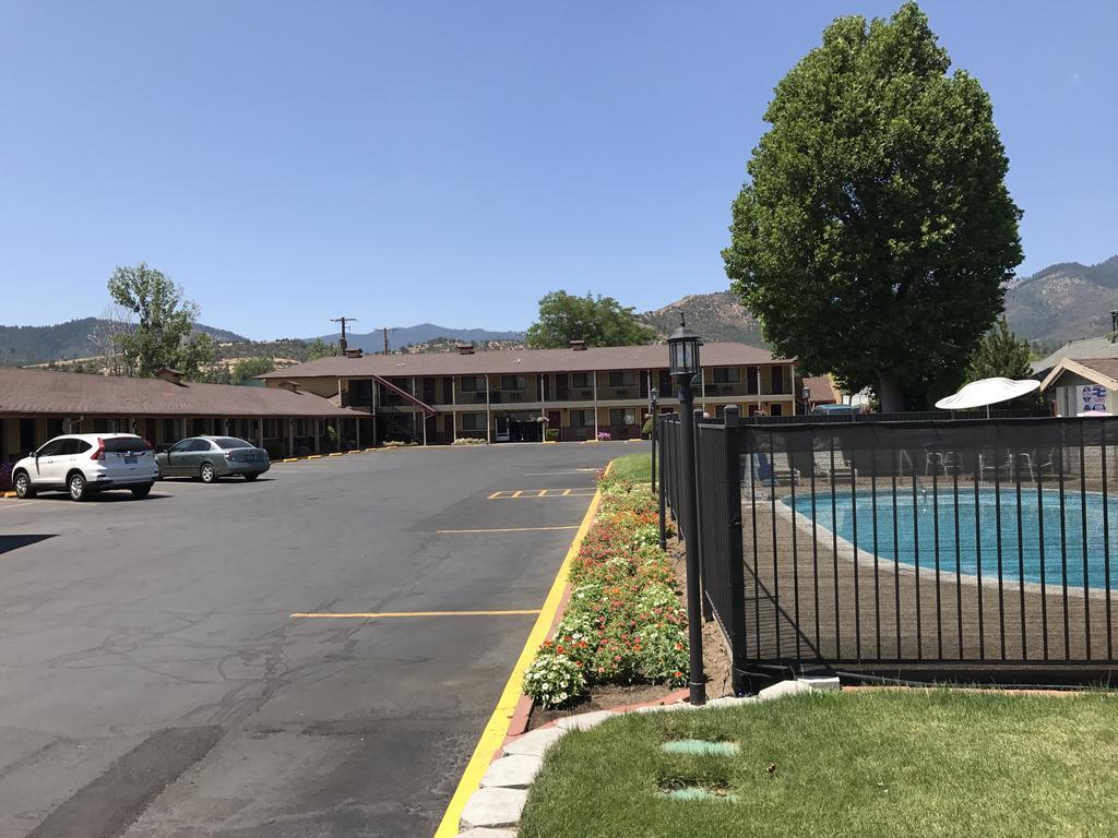 Klamath Motor Lodge Yreka Exteriör bild
