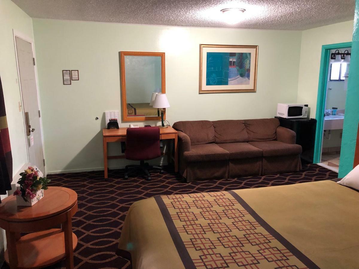 Klamath Motor Lodge Yreka Exteriör bild